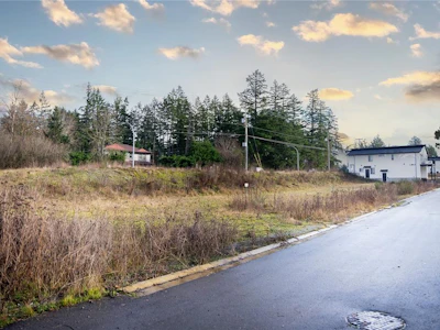 859 Old Victoria Road - 2