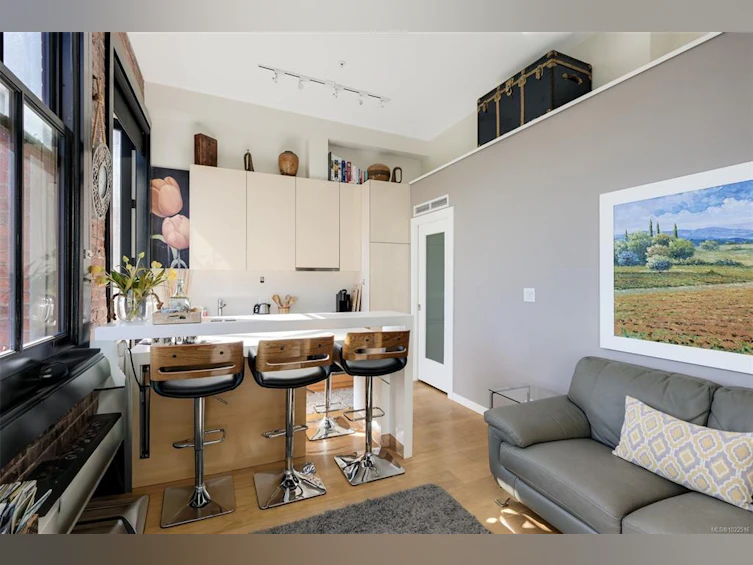 225-1610 Store Street, Victoria, BC, V8W 0E3 - 9