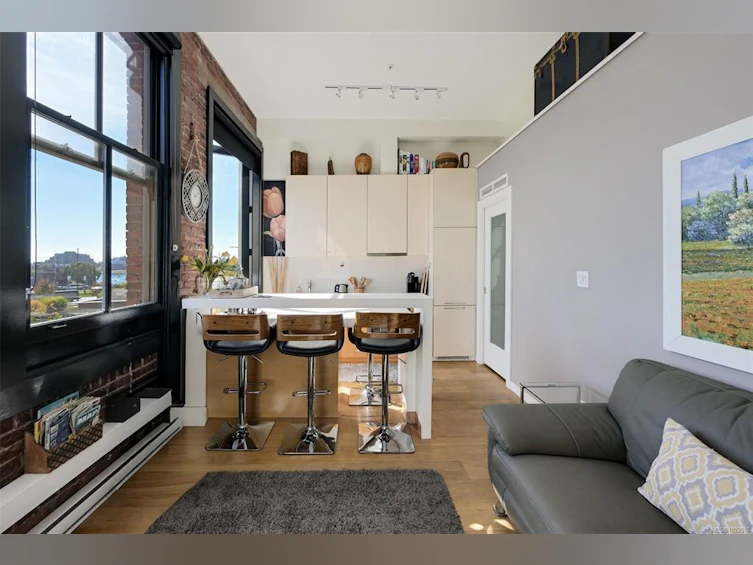 225-1610 Store Street, Victoria, BC, V8W 0E3 - 10