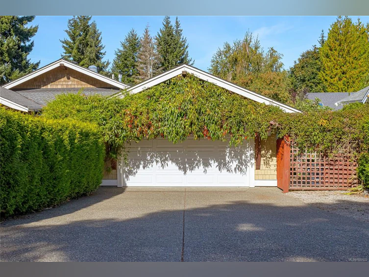 598 Arbutus Street, Qualicum Beach, BC, V9K 1K6 - 41