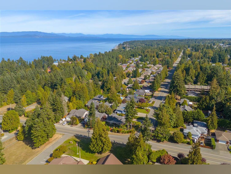 598 Arbutus Street, Qualicum Beach, BC, V9K 1K6 - 57
