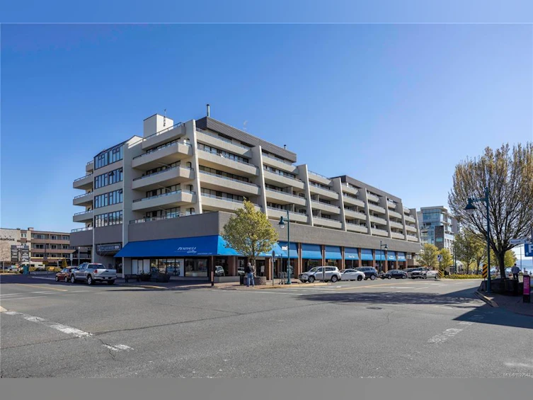 503-9805 Second Street, Sidney, BC, V8L 4T9 - 32