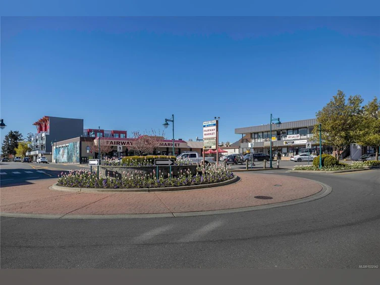 503-9805 Second Street, Sidney, BC, V8L 4T9 - 40