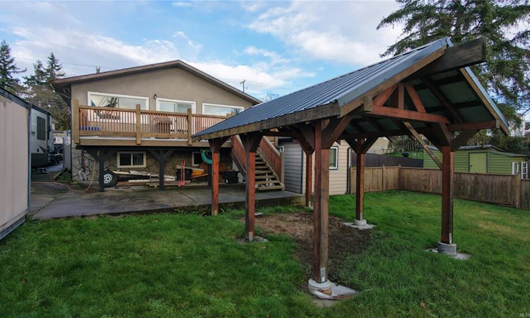 847 Admirals Road