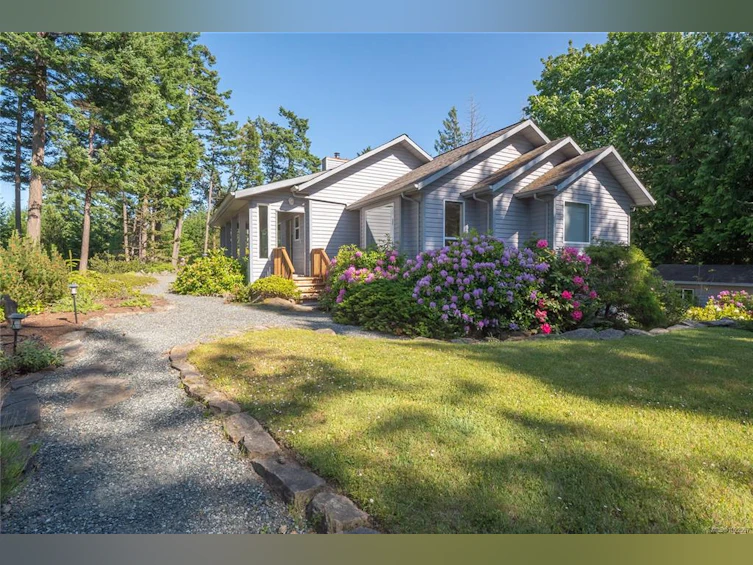 2660 Kevan Drive, Gabriola Island, BC, V0R 1X7 - 2