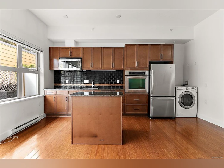 211-240 Cook Street, Victoria, BC, V8V 3X3 - 10
