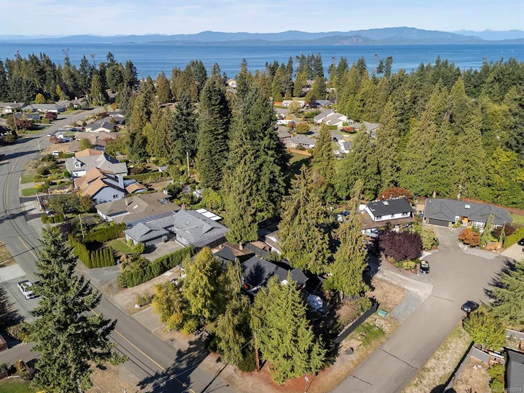 563 Eaglecrest Drive, Qualicum Beach, BC, V9K 1E3 - 57