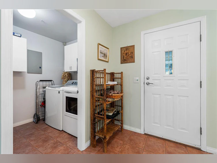 102-320 Selby Street, Nanaimo, BC, V9R 2R5 - 21