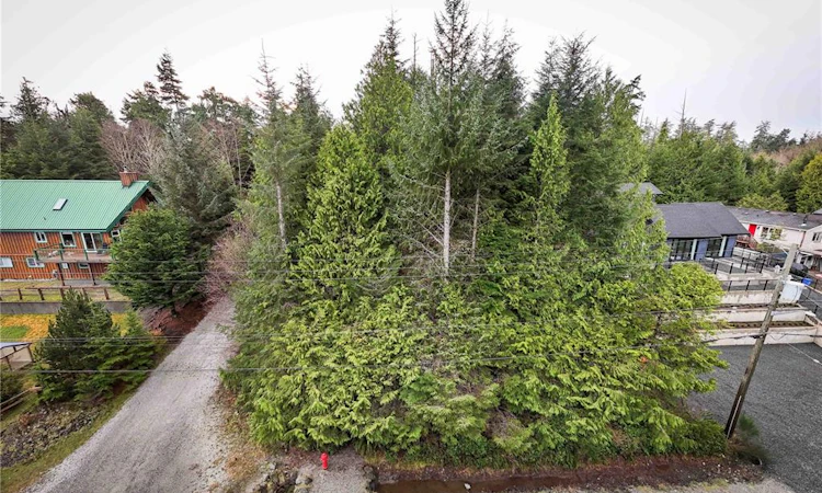 1391 Victoria Road
