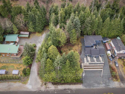 1391 Victoria Road - 3