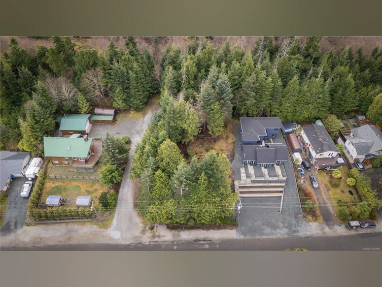1391 Victoria Road, Ucluelet, BC, V0R 3A0 - 3
