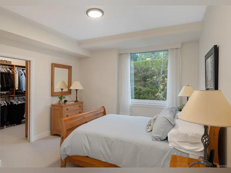 304-5350 Sayward Hill Crescent, Saanich, BC, V8Y 3H9 - 21