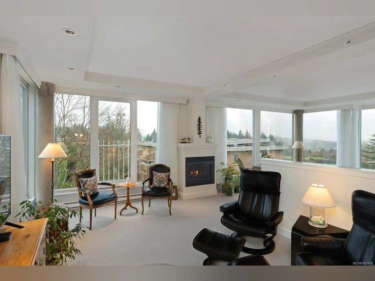 304-5350 Sayward Hill Crescent, Saanich, BC, V8Y 3H9 - 9