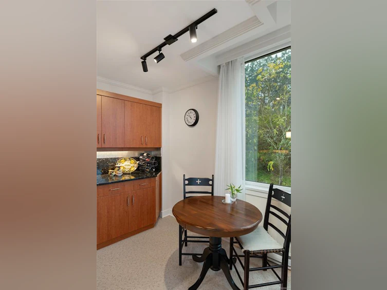 304-5350 Sayward Hill Crescent, Saanich, BC, V8Y 3H9 - 20