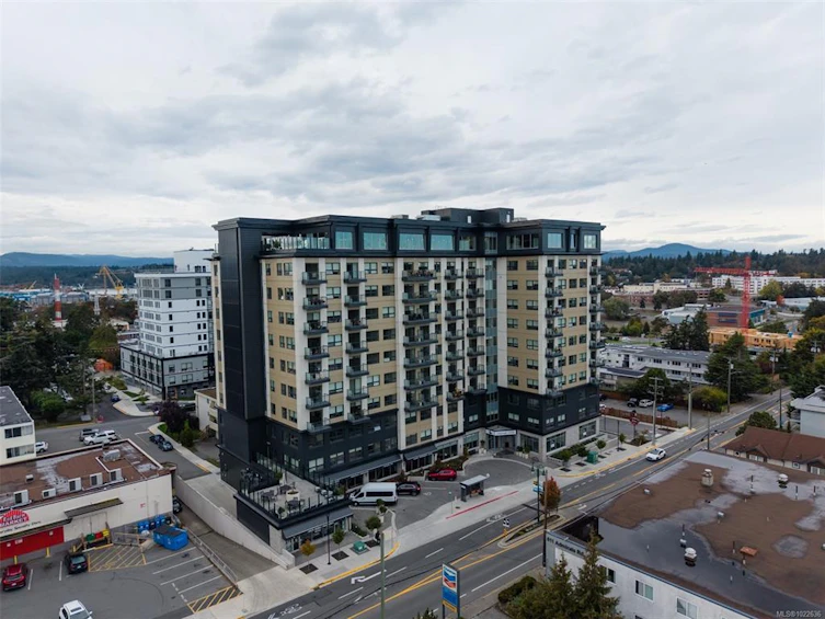 1009-622 Admirals Road, Esquimalt, BC, V9A 2N7 - 2