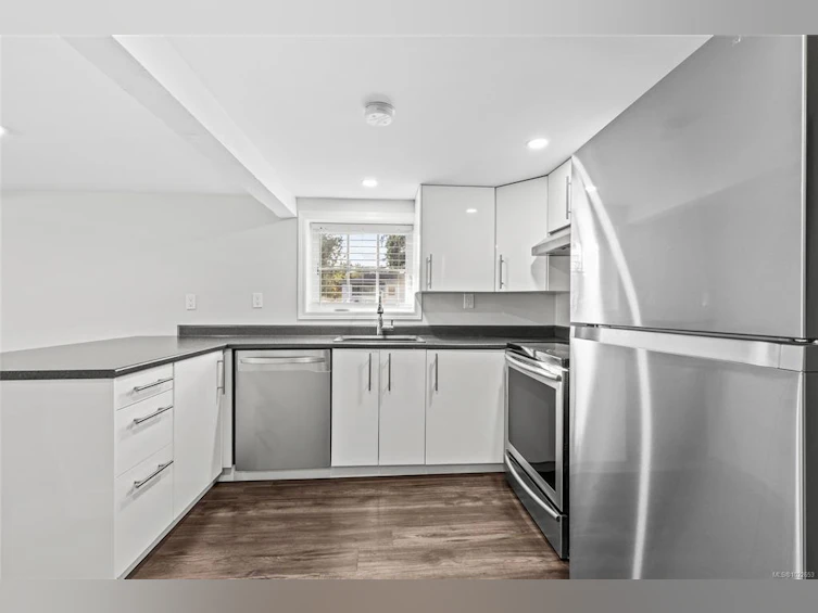 3337 Kingsley Street, Saanich, BC, V8P 4J8 - 26