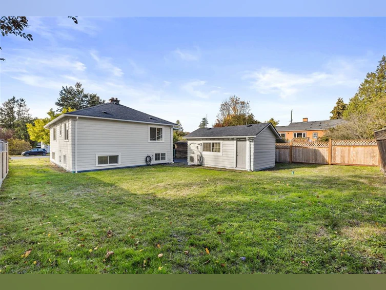 3337 Kingsley Street, Saanich, BC, V8P 4J8 - 37