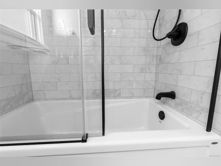 3337 Kingsley Street, Saanich, BC, V8P 4J8 - 23