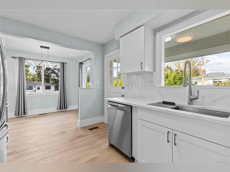 3337 Kingsley Street, Saanich, BC, V8P 4J8 - 14