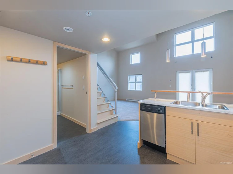 405-787 Tyee Road, Victoria, BC, V9A 7R5 - 12