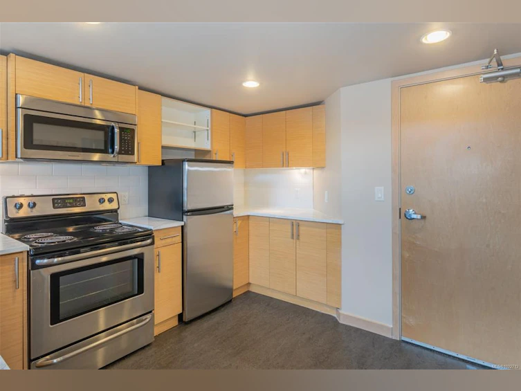 405-787 Tyee Road, Victoria, BC, V9A 7R5 - 9
