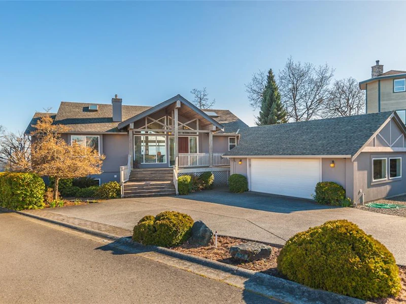 3748 Glen Oaks Drive, Nanaimo BC V9T 6H2