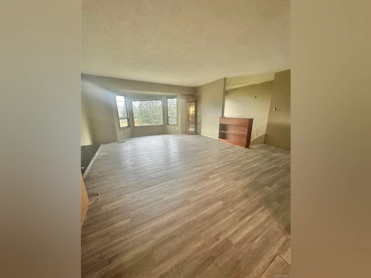 250 Kelsey Way, Kelsey Bay/Sayward, BC, V0P 1R0 - 9