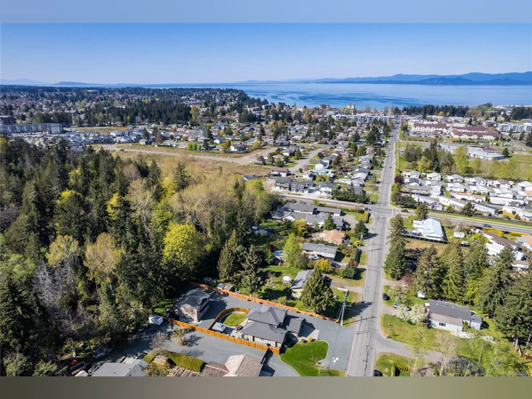 423 Craig Street, Parksville, BC, V9P 1L2 - 68