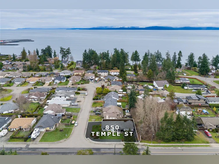850 Temple Street, Parksville, BC, V9P 2L8 - 2