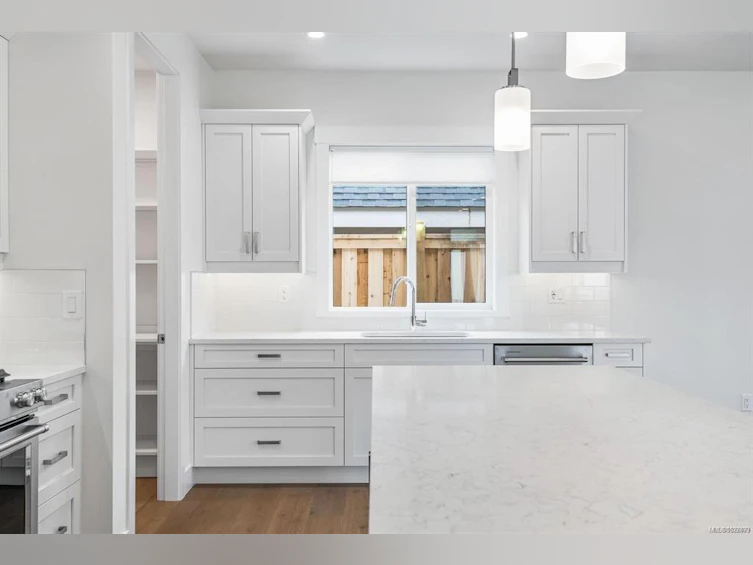 908 Ridgeline Boulevard, French Creek, BC, X1X 1X1 - 20