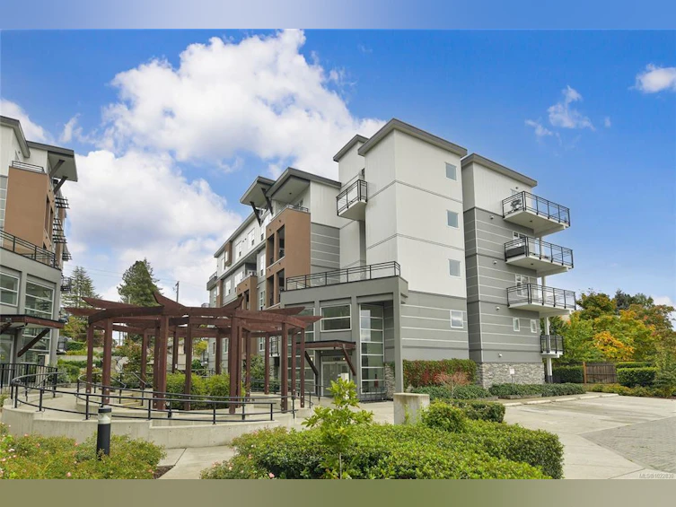 406-1020 Inverness Road, Saanich, BC, V8X 0B1