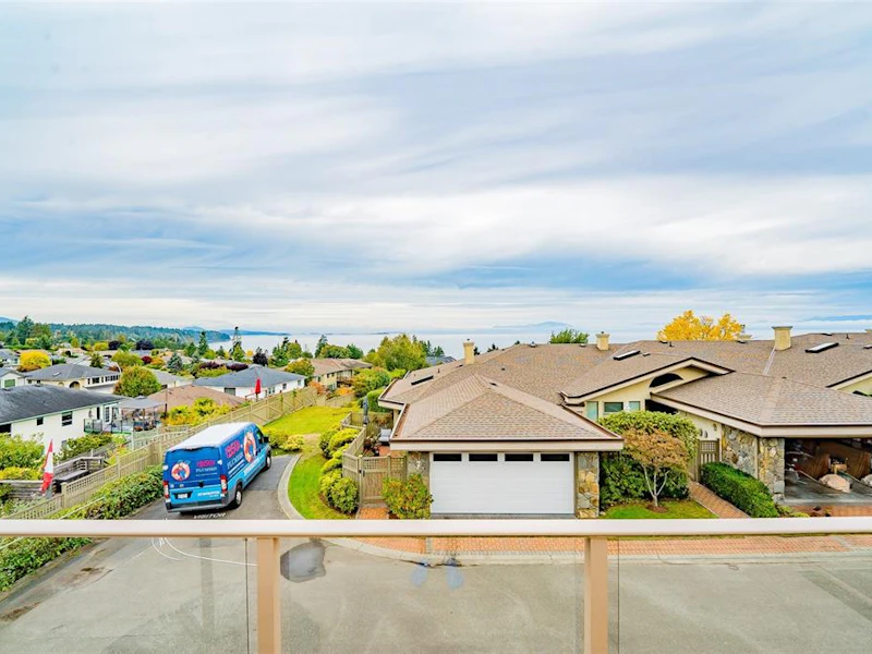 11 - 4991 Bella Vista Crescent, Nanaimo BC V9V 1M9
