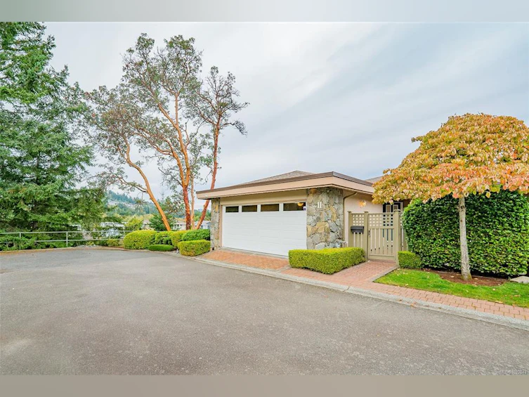 11-4991 Bella Vista Crescent, Nanaimo, BC, V9V 1M9 - 2