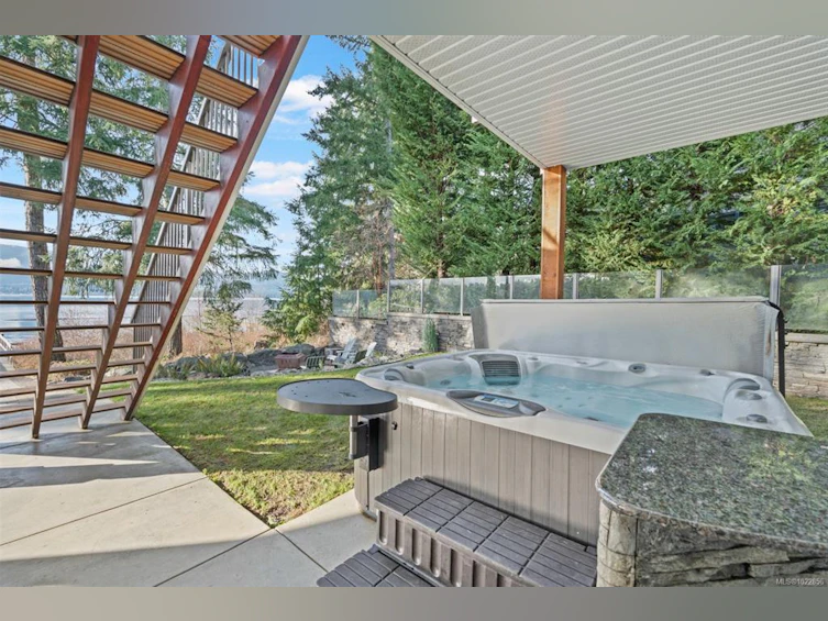 7364 Lakefront Drive, Lake Cowichan, BC, V0R 2G0 - 41