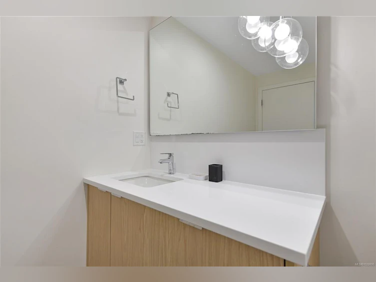 302-5118 Cordova Bay Road, Saanich, BC, V8Y 2K5 - 42