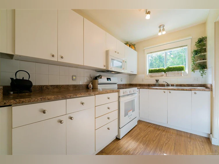 2-3470 Hillside Avenue, Nanaimo, BC, V9T 2Y8 - 6