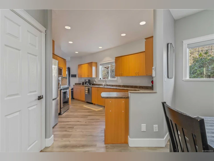 102-951 Goldstream Avenue, Langford, BC, V9B 6S5 - 10
