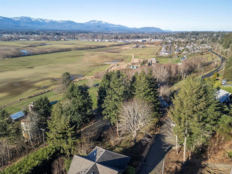 1940 Snowbird Lane, Courtenay, BC, V9N 9C4 - 22