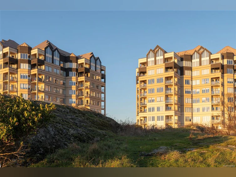 527-203 Kimta Road, Victoria, BC, V9A 6T5 - 44