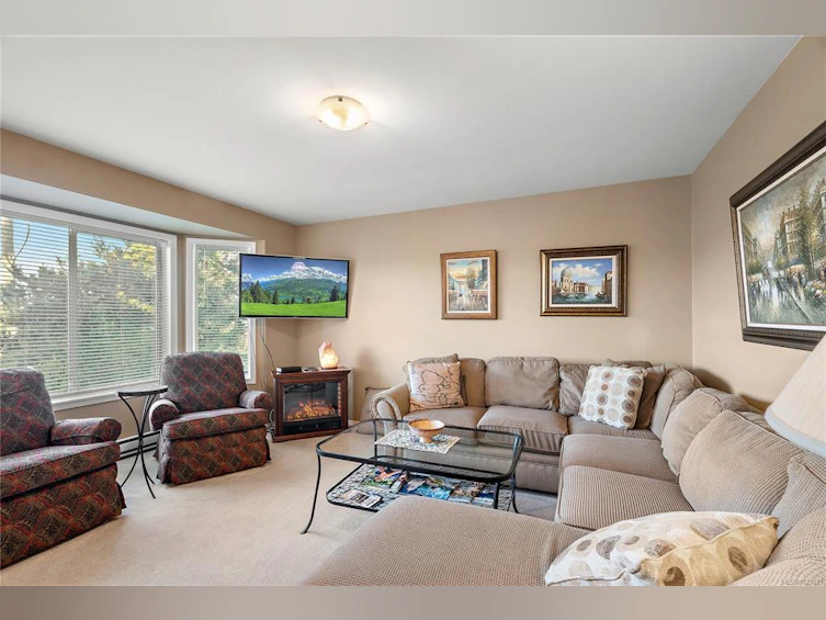 A-6599 Central Saanich Road, Central Saanich, BC, V8Z 5V1 - 6
