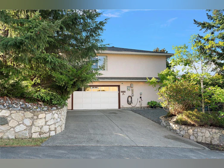 A-6599 Central Saanich Road, Central Saanich, BC, V8Z 5V1