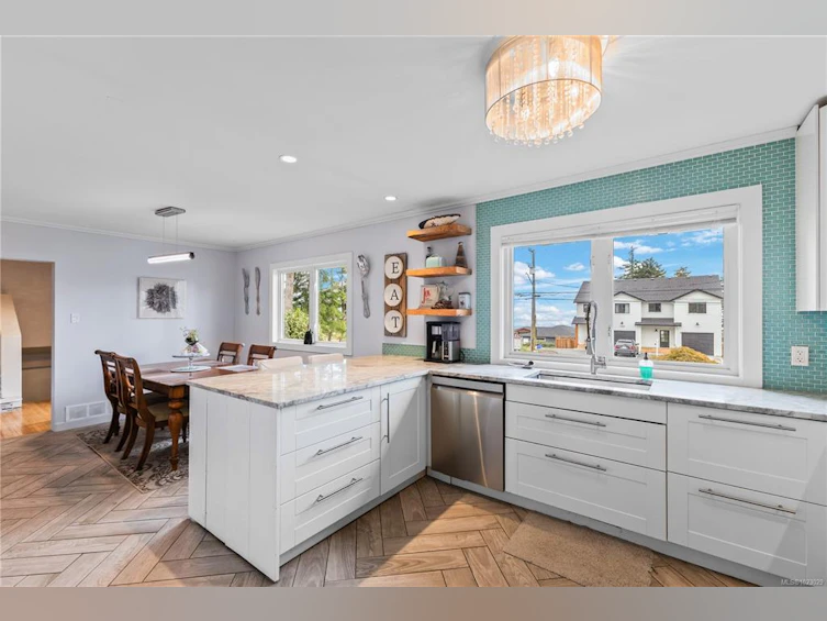 1368 Galerno Road, Campbell River, BC, V9W 1J9 - 5