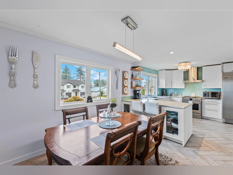1368 Galerno Road, Campbell River, BC, V9W 1J9 - 9
