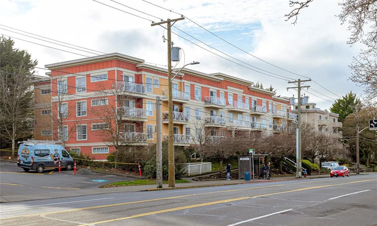 PH 10-1371 Hillside Avenue