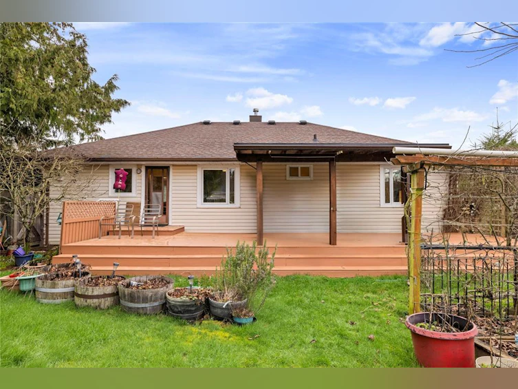 130 Marks Avenue, Parksville, BC, V9P 1L8 - 9