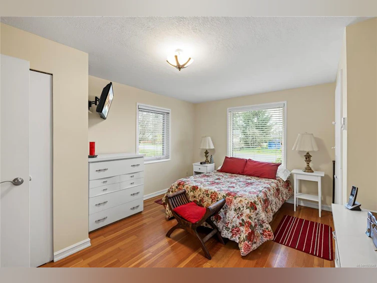 130 Marks Avenue, Parksville, BC, V9P 1L8 - 26