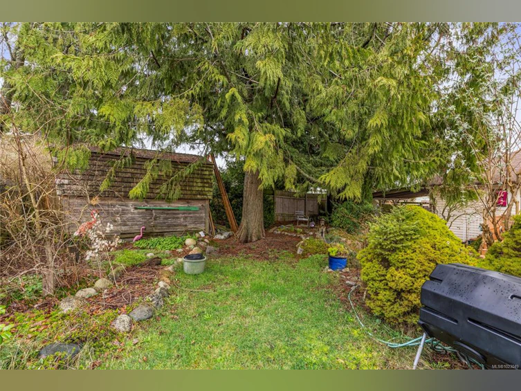 130 Marks Avenue, Parksville, BC, V9P 1L8 - 37