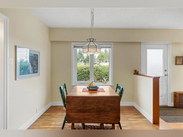 130 Marks Avenue, Parksville, BC, V9P 1L8 - 6