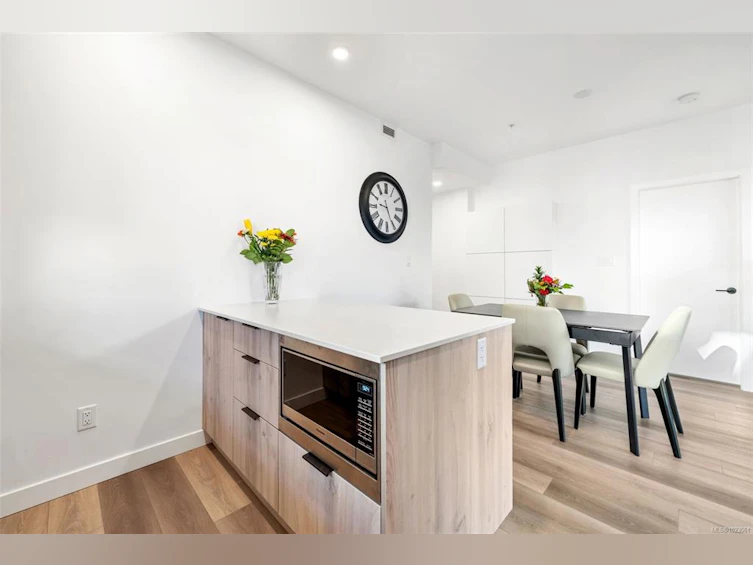 100-3564B Ryder Hesjedal Way, Colwood, BC, V9C 0V3 - 13