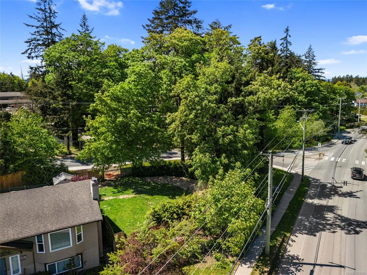 7471 Veyaness Road, Central Saanich, BC, V8M 1W2 - 2